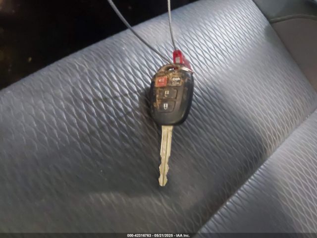 2T1BURHE6HC900386 Toyota COROLLA LE