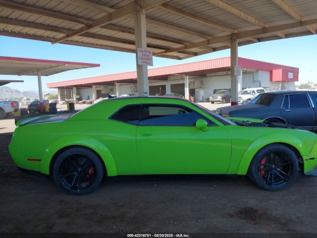 2C3CDZDJ4FH878046 Dodge Challenger Srt 392