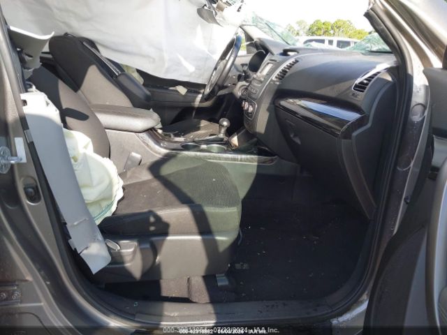 2014 KIA SORENTO 5XYKT3A6XEG473877 Photo 4