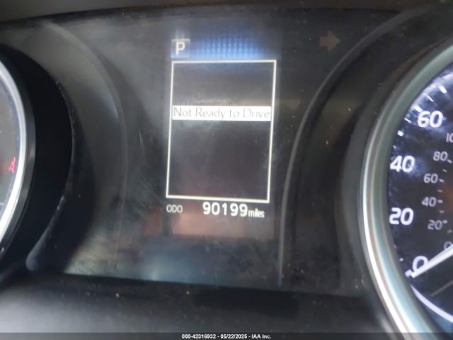 4T1B11HK3JU570694 Toyota CAMRY SE