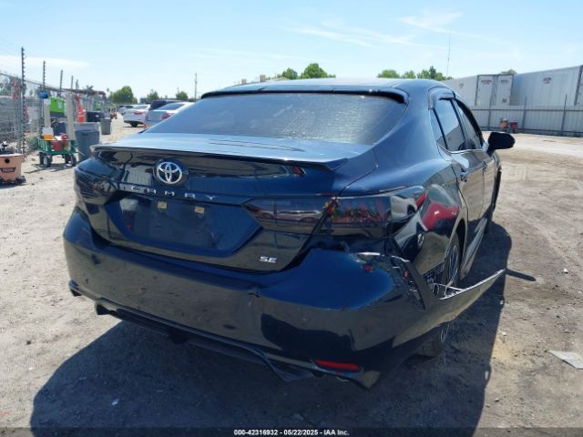4T1B11HK3JU570694 Toyota CAMRY SE