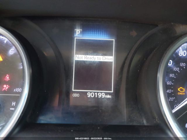 4T1B11HK3JU570694 Toyota CAMRY SE