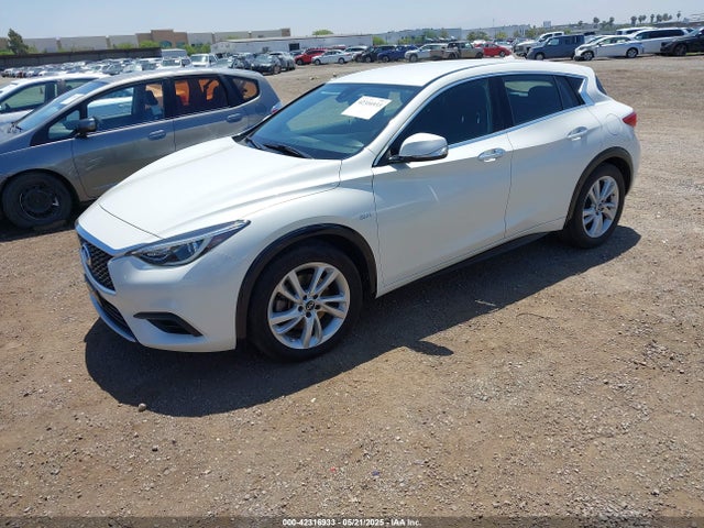 Infiniti m27020 2018 SJKCH5CP8JA042095 Image 2
