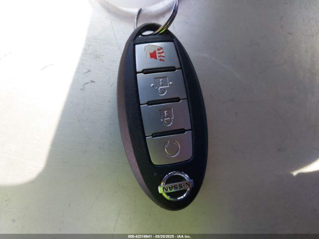 3N1CP5CU5KL499178 Nissan KICKS SR