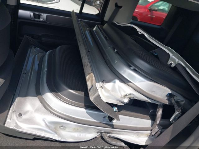 5NMP14GL8SH074868 Hyundai Santa Fe Se