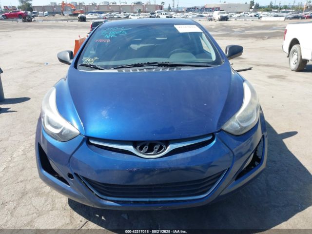 5NPDH4AE3GH717565 Hyundai ELANTRA SE
