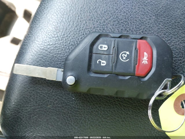 1C6HJTAG8ML542343 Jeep 2021