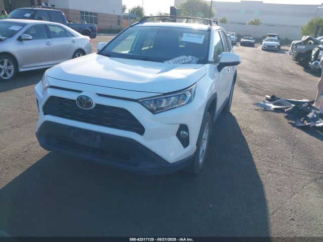 2T3W1RFV3KC002016 Toyota Rav4 Xle
