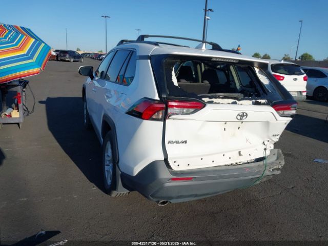 2T3W1RFV3KC002016 Toyota Rav4 Xle