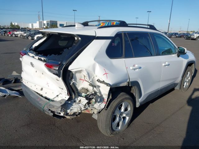 2T3W1RFV3KC002016 Toyota Rav4 Xle