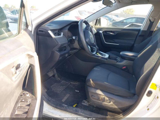 2T3W1RFV3KC002016 Toyota Rav4 Xle