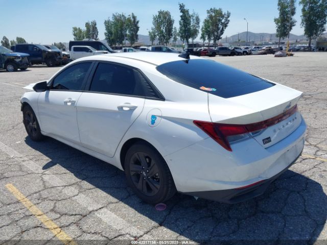 2021 HYUNDAI ELANTRA 5NPLM4AGXMH051177 Photo 2