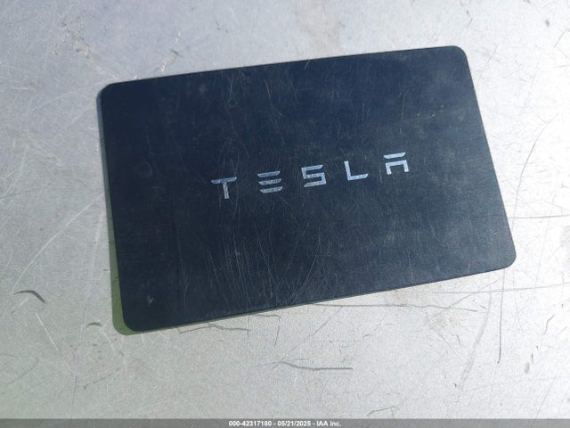 2025 TESLA MODEL Y 7SAYGDED1SF220689 Photo 10