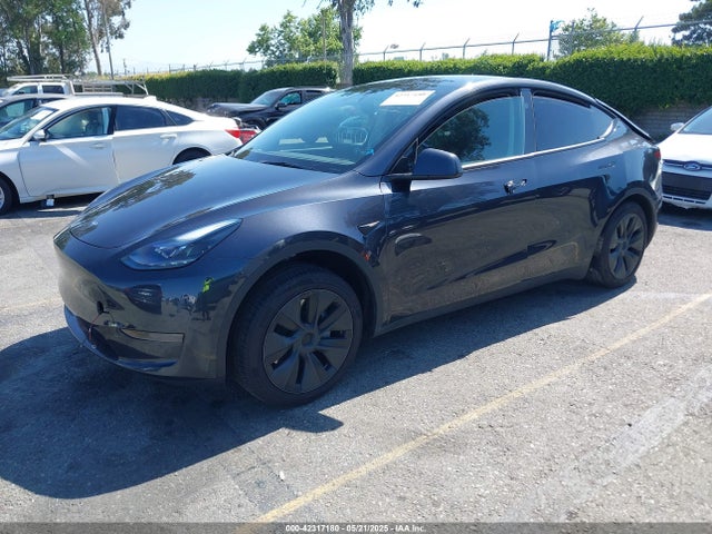 2025 TESLA MODEL Y 7SAYGDED1SF220689 Photo 1