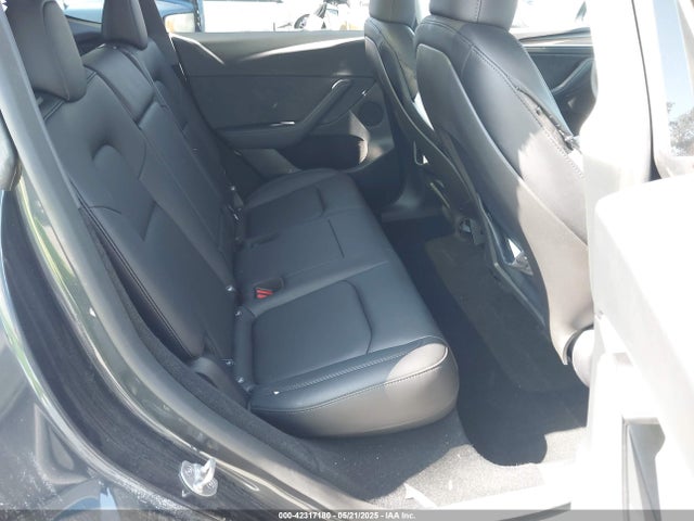 2025 TESLA MODEL Y 7SAYGDED1SF220689 Photo 7