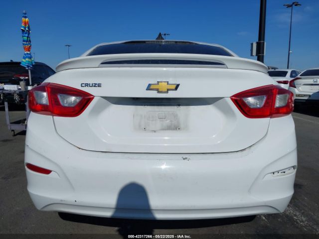 1G1BC5SMXH7181536 Chevrolet Cruze Ls Auto