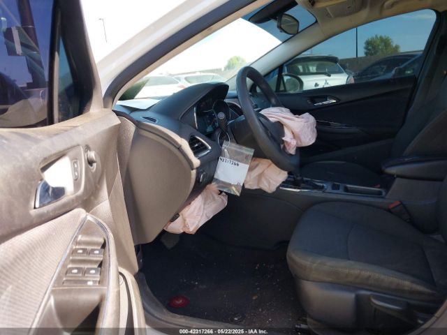 1G1BC5SMXH7181536 Chevrolet Cruze Ls Auto