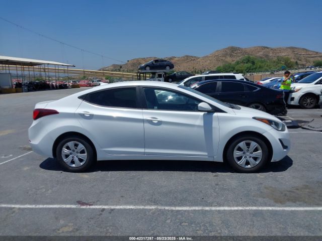 5NPDH4AEXGH735206 Hyundai ELANTRA SE
