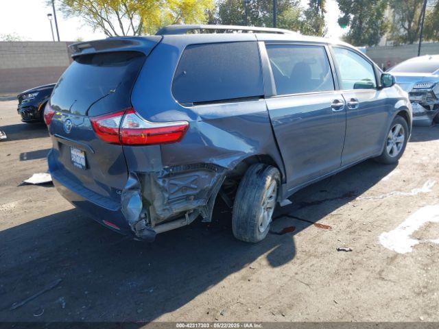 5TDKZ3DCXHS845662 Toyota Sienna Le 8 Passenger