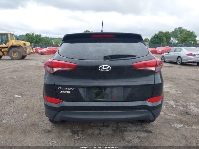 KM8J23A41JU772319 Hyundai TUCSON SE