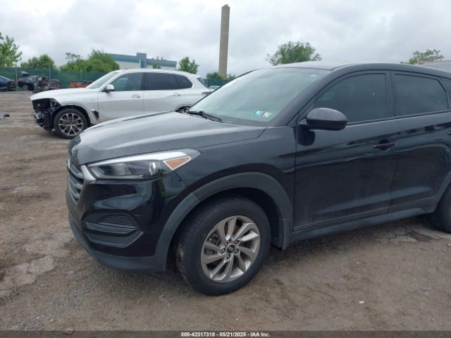 KM8J23A41JU772319 Hyundai TUCSON SE