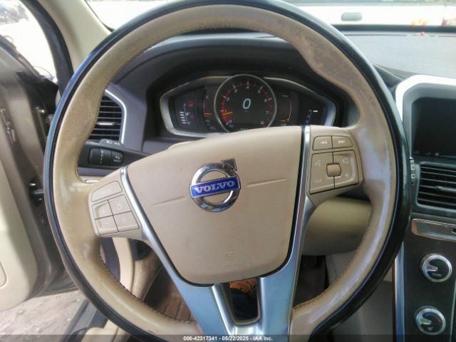 2015 VOLVO XC60 YV4612RK8F2743166 Photo 5