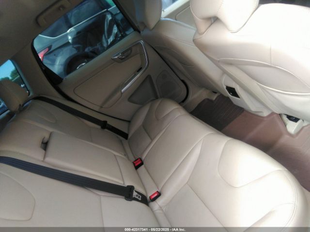 2015 VOLVO XC60 YV4612RK8F2743166 Photo 7