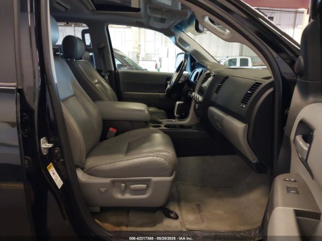 2011 TOYOTA SEQUOIA 5TDJY5G10BS050535 Photo 4