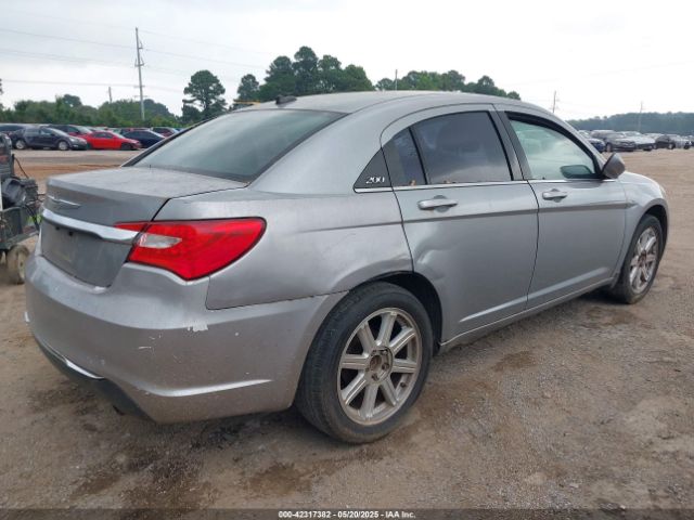 2013 CHRYSLER 200 1C3CCBAB8DN640244 Photo 3