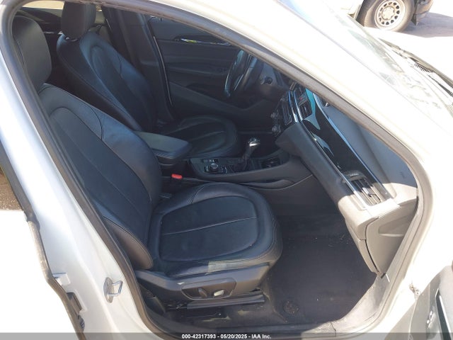WBXHU7C37J5H41729 BMW X1