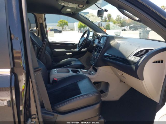 2C4RDGCG1JR223362 Dodge Grand Caravan Sxt