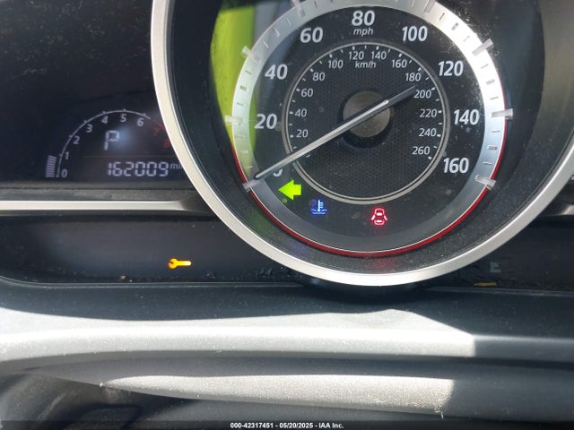 JM1BM1U76G1283812 Mazda pe