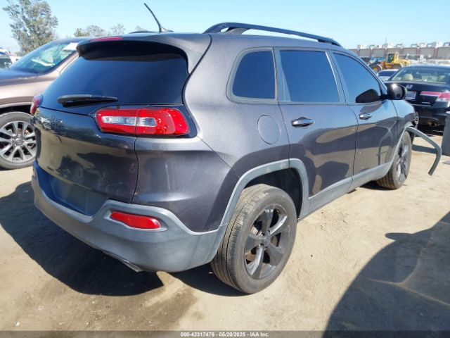 1C4PJLCX2JD527909 Jeep Cherokee Latitude Fwd
