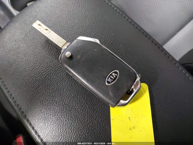 KNDJ23AU9M7759180 KIA SOUL LX