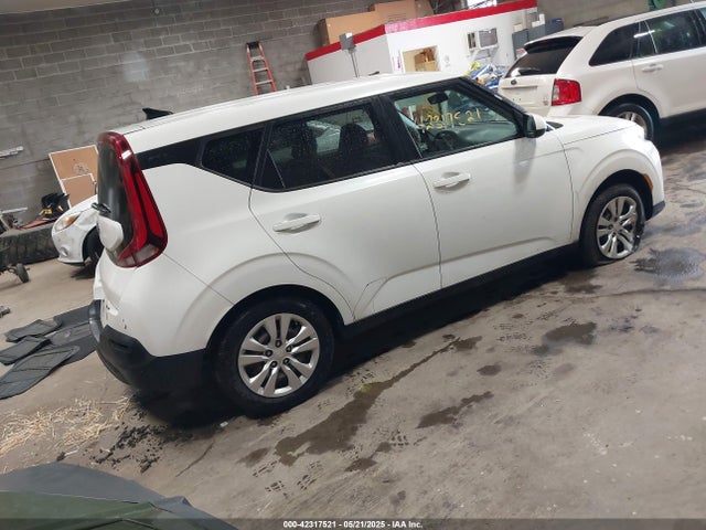 KNDJ23AU9M7759180 KIA SOUL LX