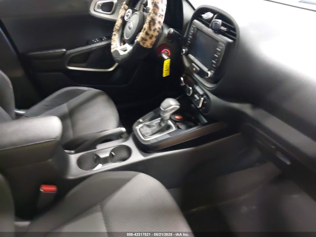 KNDJ23AU9M7759180 KIA SOUL LX