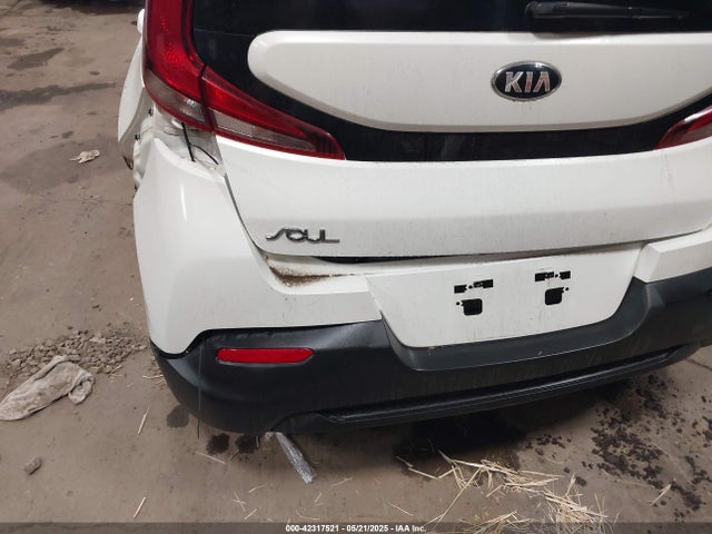 KNDJ23AU9M7759180 KIA SOUL LX