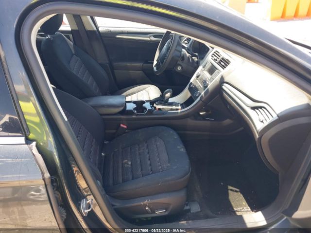 3FA6P0H77GR158553 Ford FUSION SE