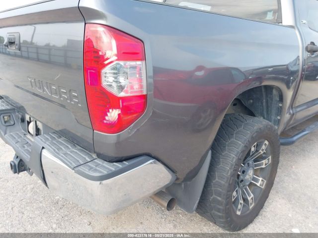 5TFEY5F10EX158350 Toyota Tundra Sr5 5.7l V8
