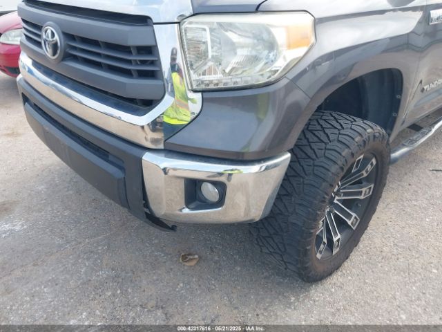 5TFEY5F10EX158350 Toyota Tundra Sr5 5.7l V8