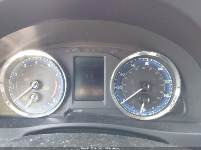 5YFBURHE4JP820560 Toyota COROLLA LE