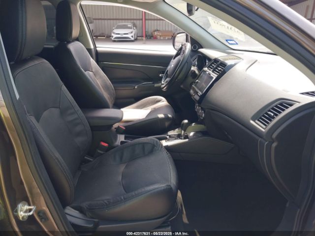 2018 MITSUBISHI OUTLANDER SPORT JA4AP4AW3JZ002388 Photo 4