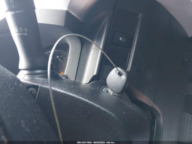 5TFEM5F13JX129477 Toyota Tundra Sr5 4.6l V8