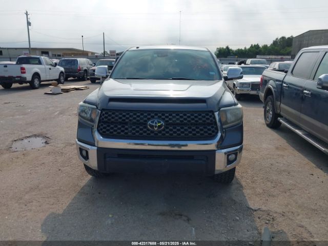 5TFEM5F13JX129477 Toyota Tundra Sr5 4.6l V8