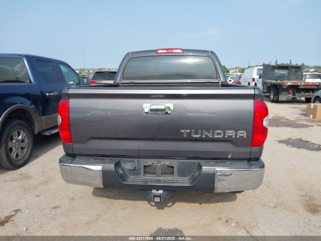 5TFEM5F13JX129477 Toyota Tundra Sr5 4.6l V8