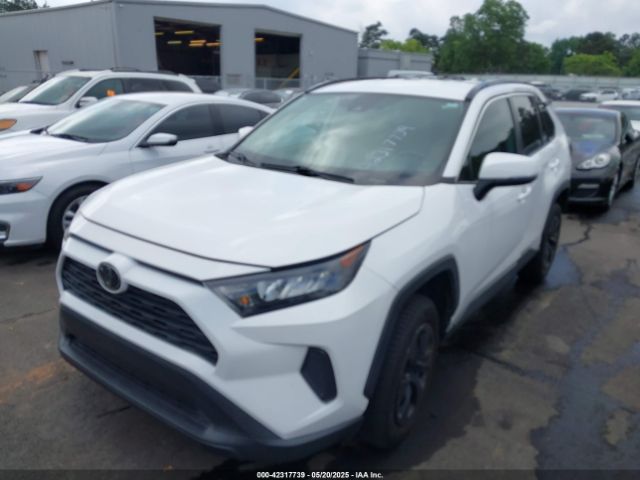 2T3G1RFV3MC170262 Toyota RAV4 LE