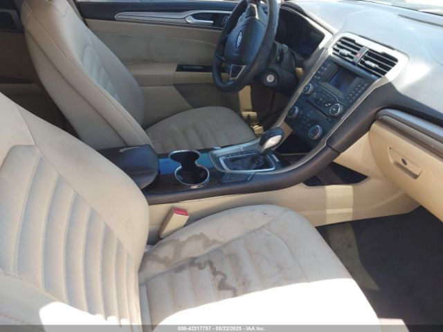 3FA6P0H73FR297898 Ford FUSION SE