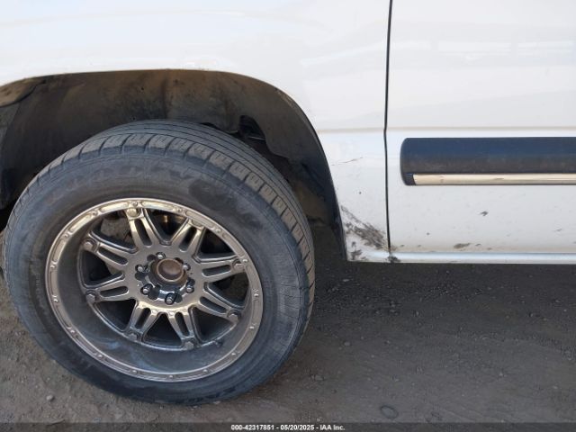 2001 CHEVROLET SUBURBAN 1500 3GNEC16T01G138002 Photo 5