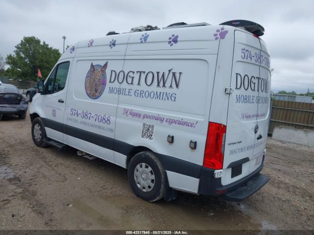 2024 MERCEDES-BENZ SPRINTER 2500 W1W4NBHY7RT181865 Photo 2