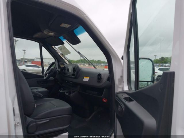 2024 MERCEDES-BENZ SPRINTER 2500 W1W4NBHY7RT181865 Photo 4